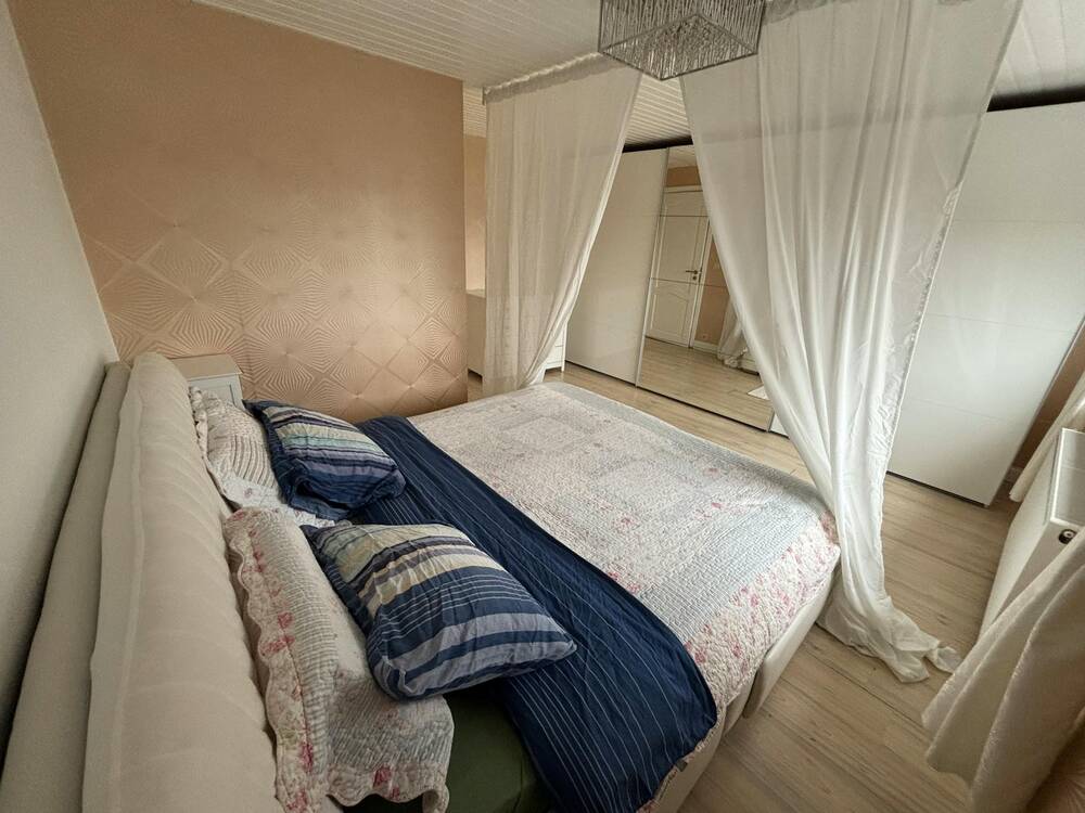 Appartement te  huur in Hal 1500 3300.00€ 3 slaapkamers 120.00m² - Zoekertje 795270