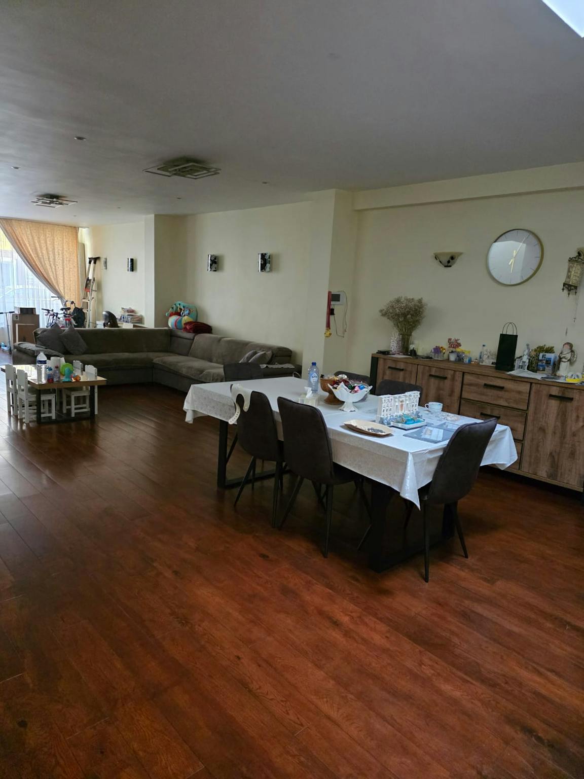 Appartement te  huur in Ruisbroek 1601 650.00€ 1 slaapkamers 150.00m² - Zoekertje 616648