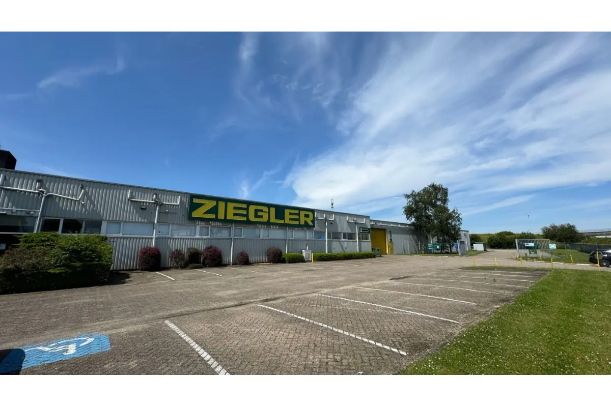 Commerce à louer à Strombeek-Bever 1853 28760.00€  chambres 5055.00m² - Annonce 175254