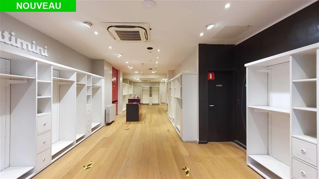 Commerce à à Wavre 1300 2300.00€ chambres 237.00m² - Annonce 175631