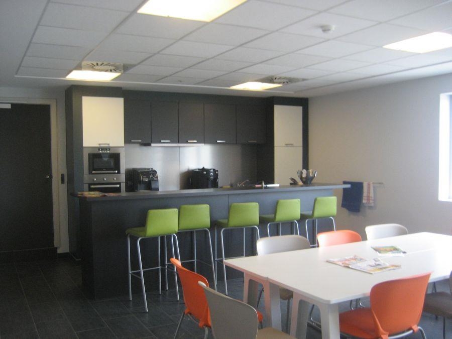 Commerce à louer à Rotselaar 3110 20198.66€  chambres m² - Annonce 1110