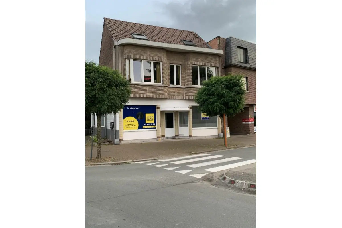 Commerce à louer à Sint-Katherina-Lombeek 1742 900.00€  chambres 71.00m² - Annonce 712335