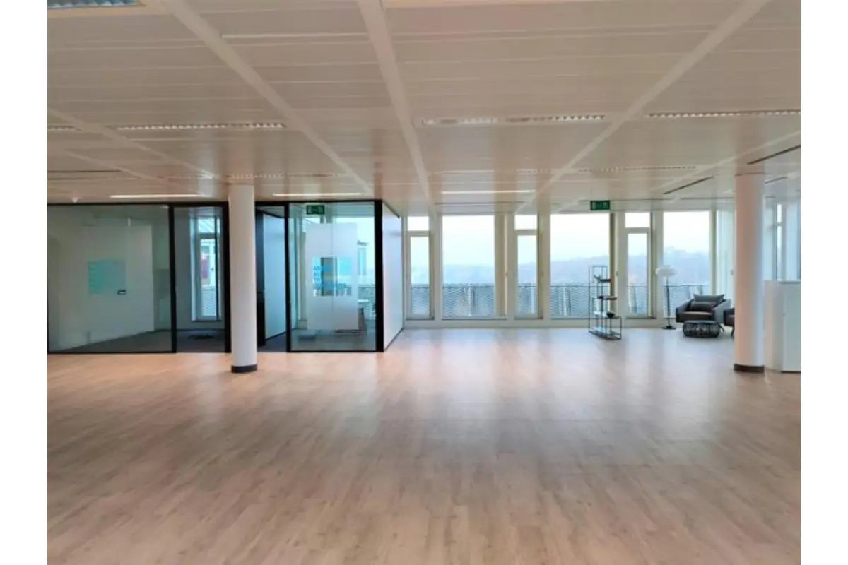 Handelszaak te  huur in Eigenbrakel 1420 4400.00€ 0 slaapkamers m² - Zoekertje 4219