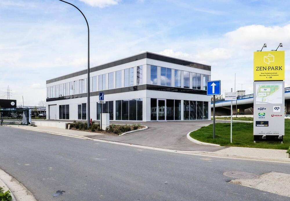 Commerce à louer à Drogenbos 1620 7182.00€ chambres 556.00m² - Annonce 4086