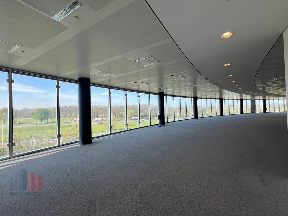 Commerce à louer à Grimbergen 1850 6073.00€ chambres m² - Annonce 4630