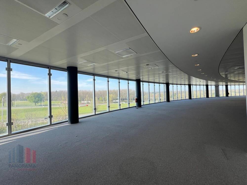 Commerce à louer à Grimbergen 1850 6073.00€ chambres m² - Annonce 4630