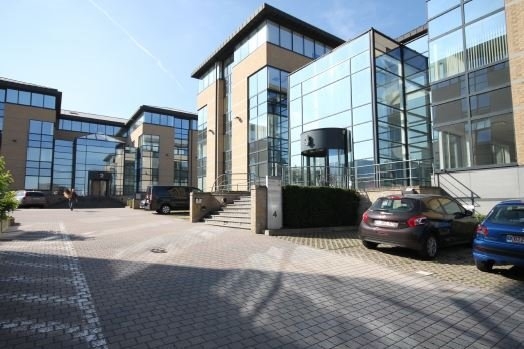 Handelszaak te huur in Groot-Bijgaarden 1702 3710.00€ slaapkamers m² - Zoekertje 3435