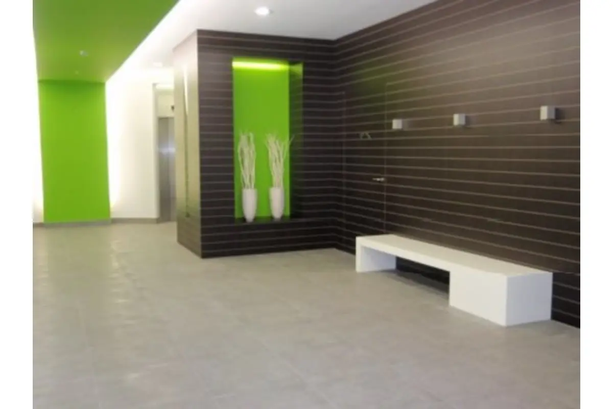 Commerce à louer à Sint-Stevens-Woluwe 1932 4791.00€  chambres m² - Annonce 4201