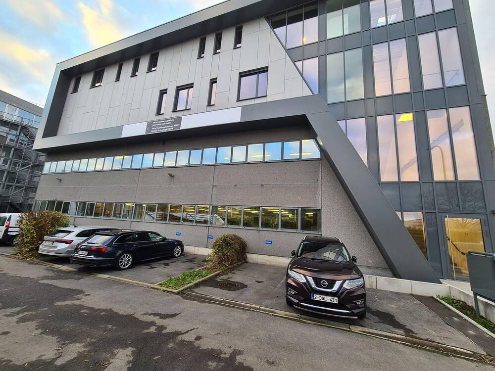 Commerce à louer à Drogenbos 1620 6333.00€ chambres 800.00m² - Annonce 4282