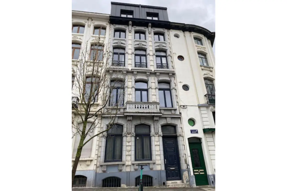 Huis te  in Sint-Gillis 1060 795000.00€ 5 slaapkamers m² - Zoekertje 3851