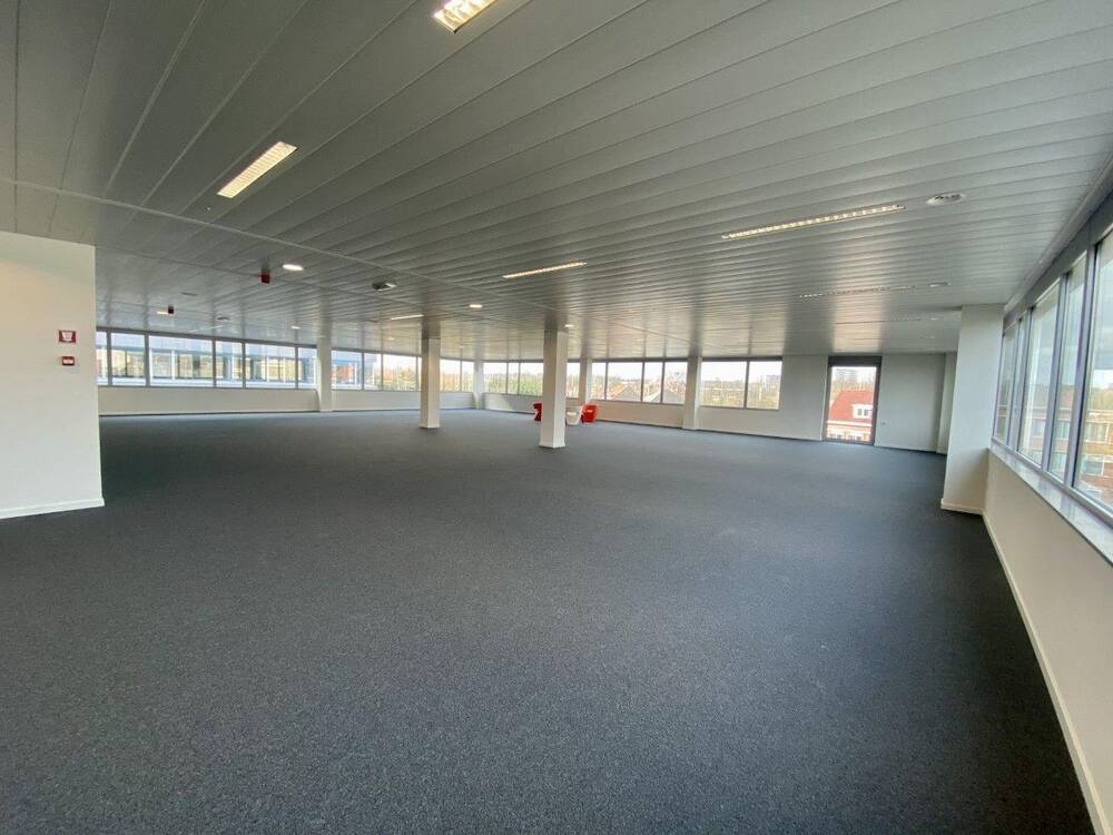 Commerce à louer à Grand-Bigard 1702 5525.00€ chambres 510.00m² - Annonce 4989