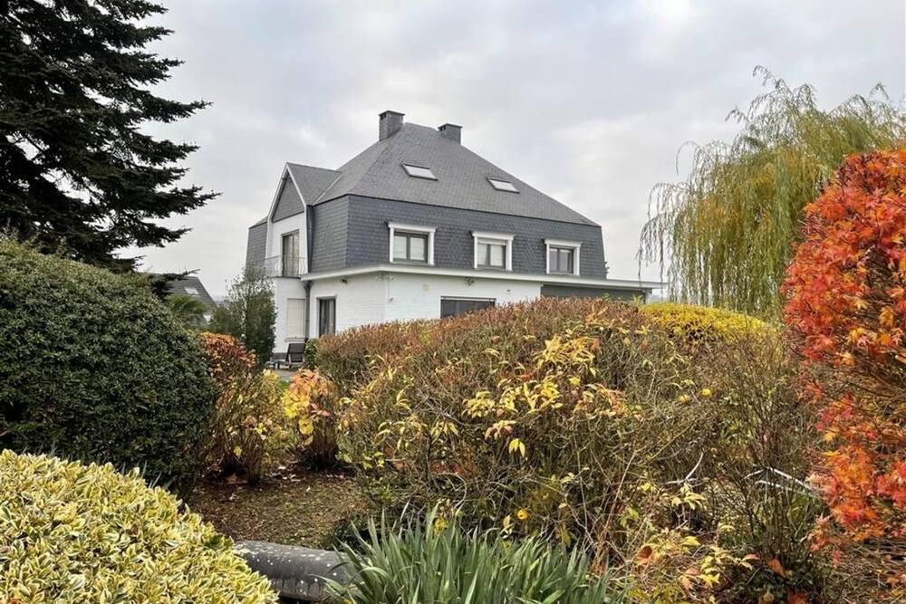 Villa te  koop in Sint-Genesius-Rode 1640 1735000.00€ 6 slaapkamers 450.00m² - Zoekertje 759356