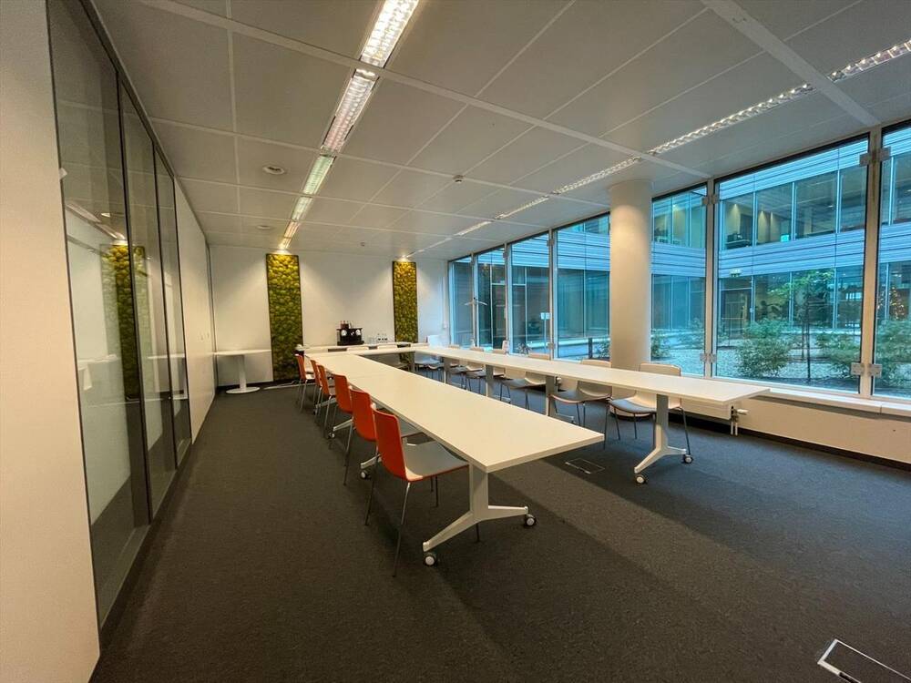 Handelszaak te  huur in Machelen 1830 750.00€  slaapkamers m² - Zoekertje 7426