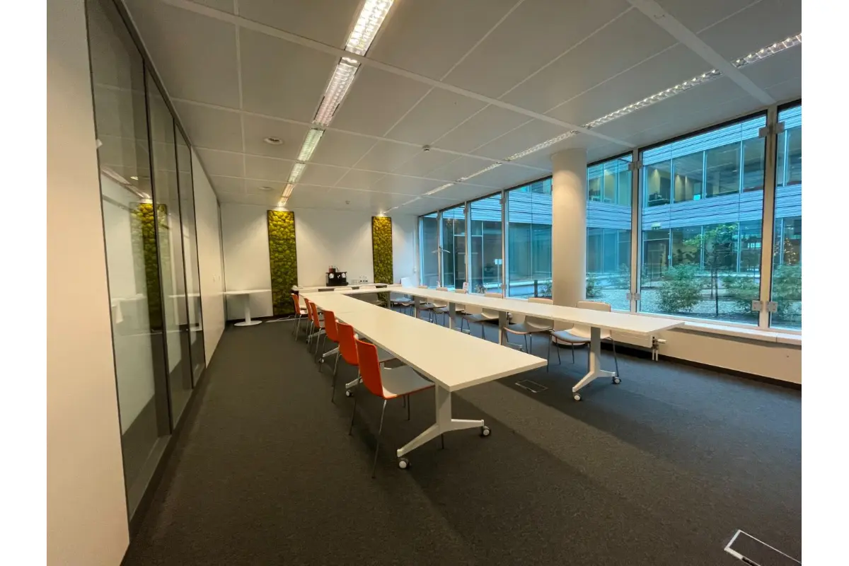 Handelszaak te  huur in Machelen 1830 750.00€  slaapkamers m² - Zoekertje 7426