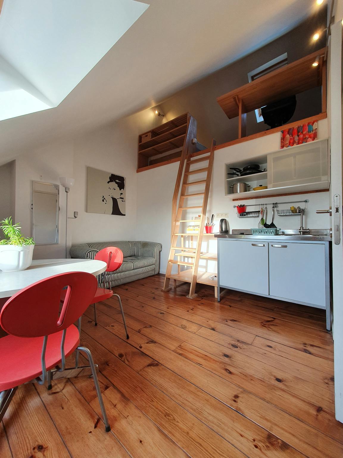Appartement te  huur in Strombeek-Bever 1853 650.00€ 1 slaapkamers 32.00m² - Zoekertje 577980