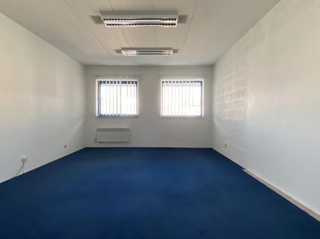 Handelszaak te huur in Tienen 3300 375.00€ 0 slaapkamers m² - Zoekertje 8745