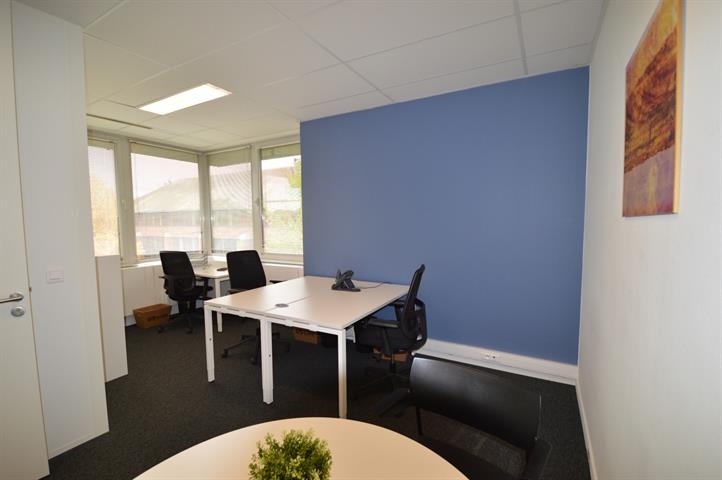 Commerce à louer à Waterloo 1410 849.00€ 0 chambres m² - Annonce 7942