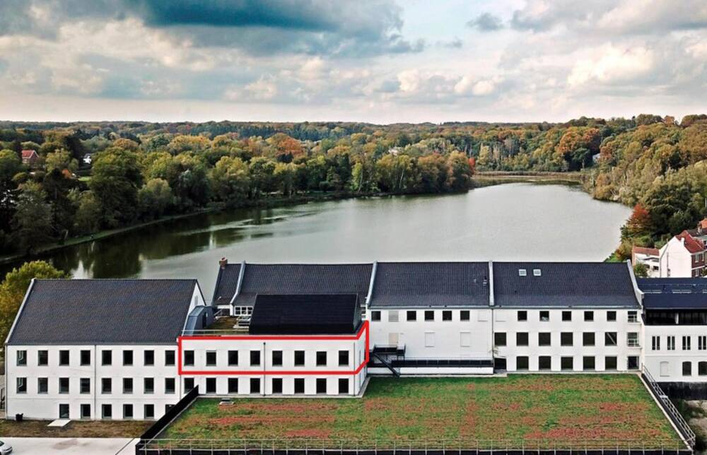 Commerce à louer à La Hulpe 1310 2100.00€ chambres 248.00m² - Annonce 9910