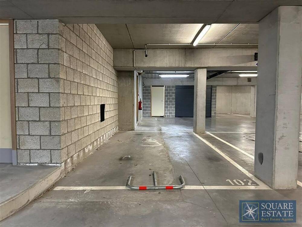 Parking & garage te  koop in Strombeek-Bever 1853 25000.00€  slaapkamers m² - Zoekertje 913715