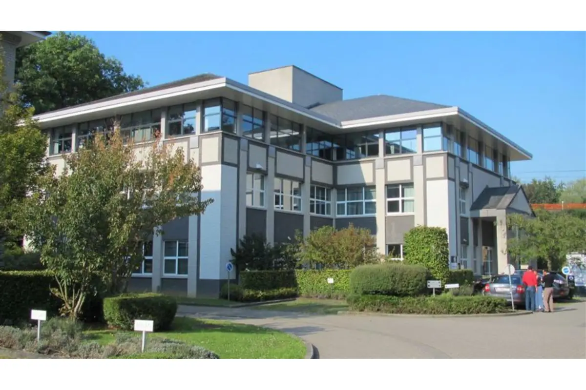 Commerce à louer à Hoeilaart 1560 750.00€ 0 chambres m² - Annonce 11016