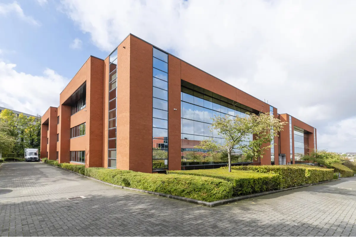 Commerce à louer à Sint-Stevens-Woluwe 1932 28698.00€  chambres 2375.00m² - Annonce 10645