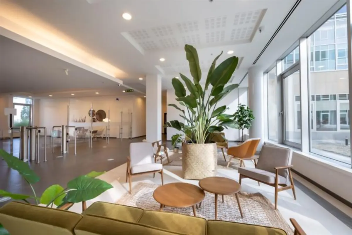 Handelszaak te  huur in Eigenbrakel 1420 13589.00€ 0 slaapkamers m² - Zoekertje 10875