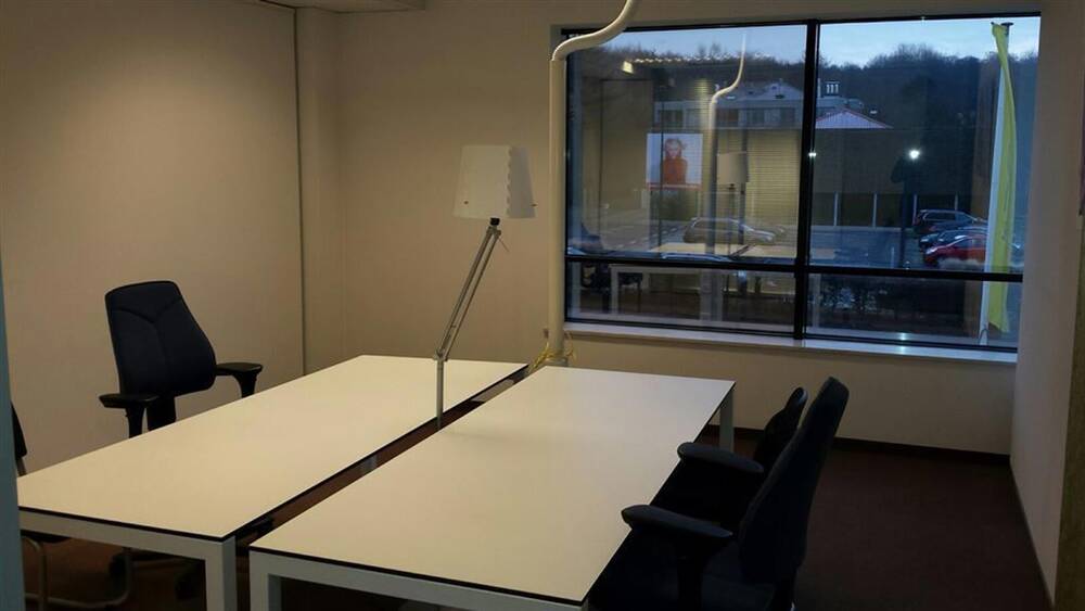 Commerce à louer à Rhode-Saint-Genese 1640 900.00€ chambres 60.00m² - Annonce 10530