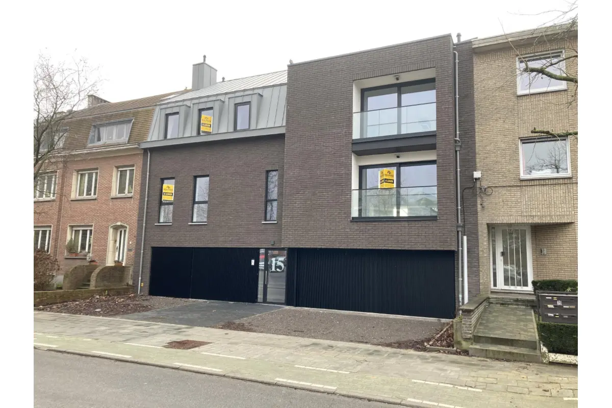 Duplex te  koop in Waterloo 1410 799500.00€ 2 slaapkamers 135.00m² - Zoekertje 11035