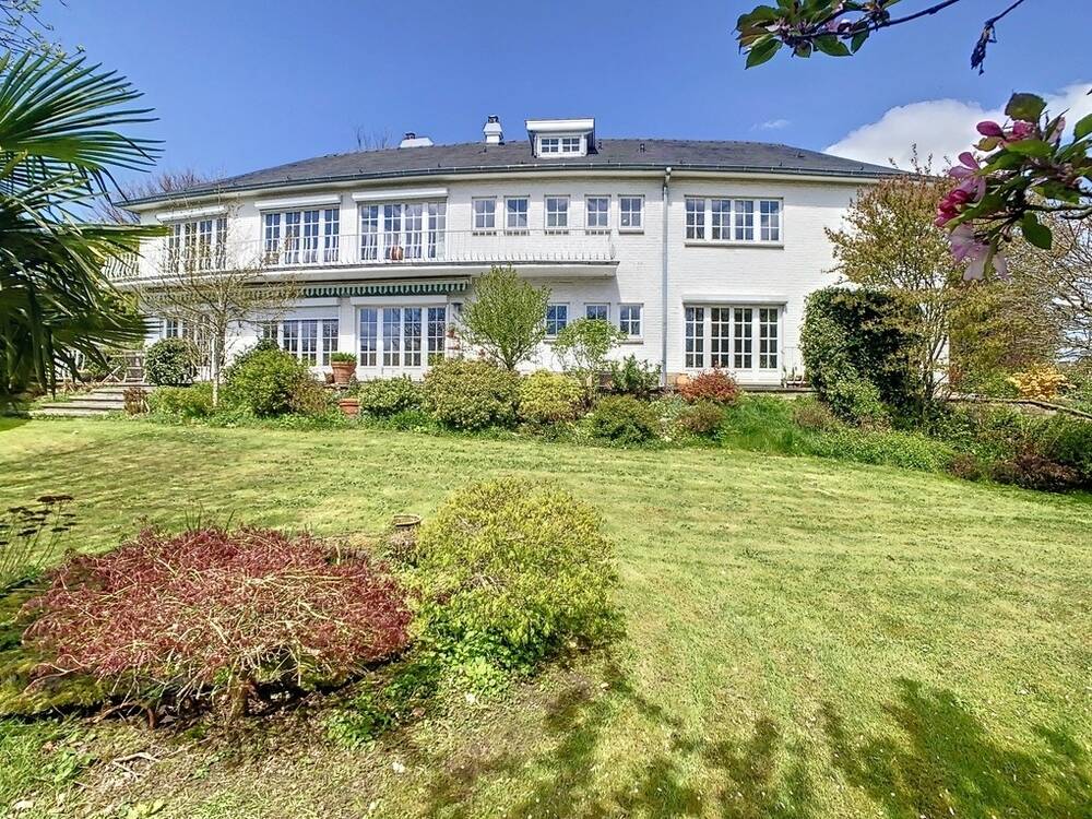 Villa te  koop in Waterloo 1410 1375000.00€ 5 slaapkamers 330.00m² - Zoekertje 1305582