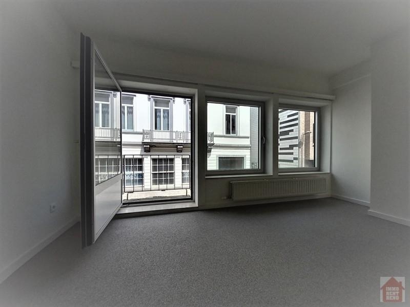Appartement te  huur in Tienen 3300 800.00€ 2 slaapkamers m² - Zoekertje 1367108
