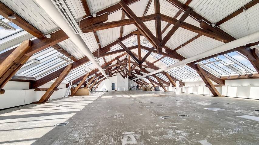 Commerce à louer à Waterloo 1410 9360.00€ 0 chambres m² - Annonce 14722