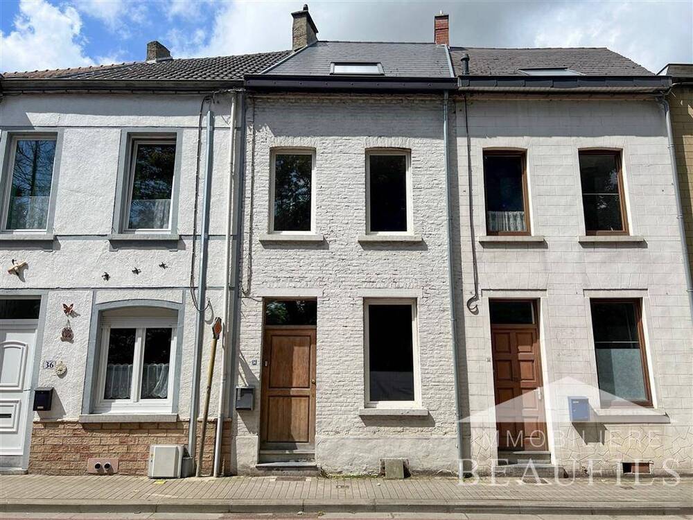 Huis te  koop in Genepiën 1470 160000.00€ 4 slaapkamers 114.00m² - Zoekertje 15193