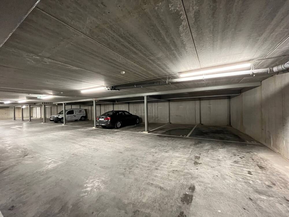Parking te  koop in Dilbeek 1700 27500.00€  slaapkamers 12.50m² - Zoekertje 1367630