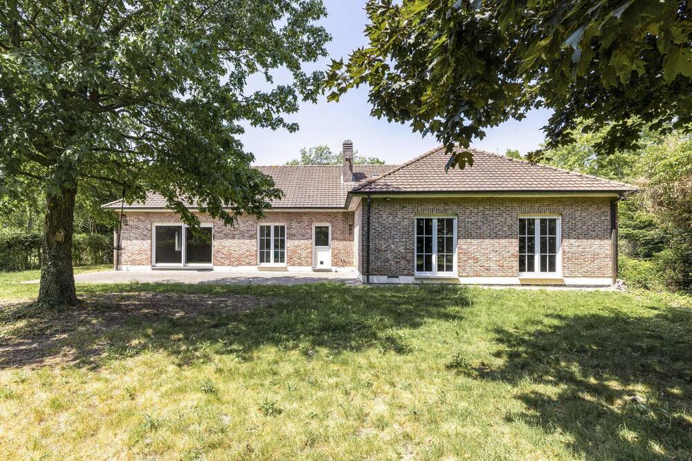 Villa te  koop in Sint-Pieters-Leeuw 1600 795000.00€ 4 slaapkamers 360.00m² - Zoekertje 1368661