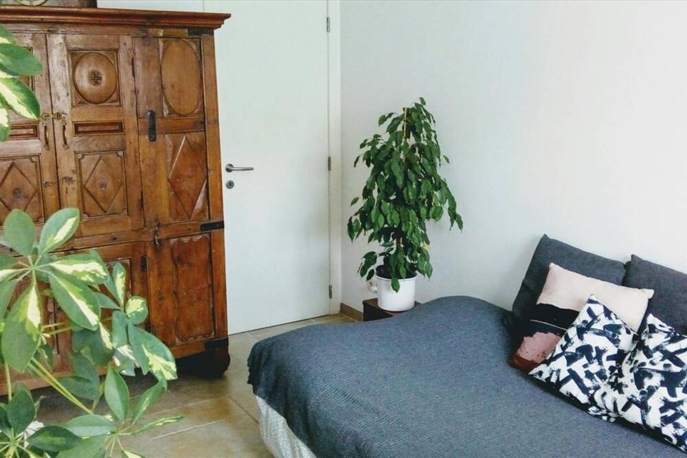 Appartement à louer à Leeuw-Saint-Pierre 1600 600.00€ 0 chambres m² - Annonce 1163304