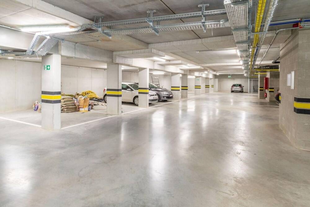 Parking à vendre à Buizingen 1501 24500.00€  chambres m² - Annonce 1165126