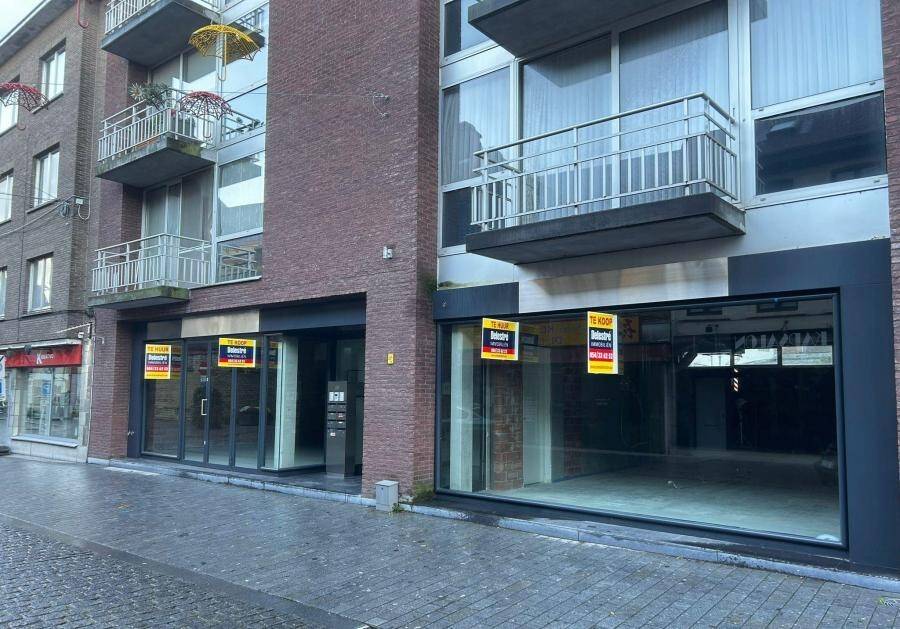 Handelszaak te  huur in Vilvoorde 1800 2500.00€  slaapkamers m² - Zoekertje 1314563