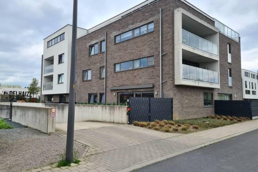 Parking & garage te  koop in Merchtem 1785 27000.00€  slaapkamers m² - Zoekertje 1198858