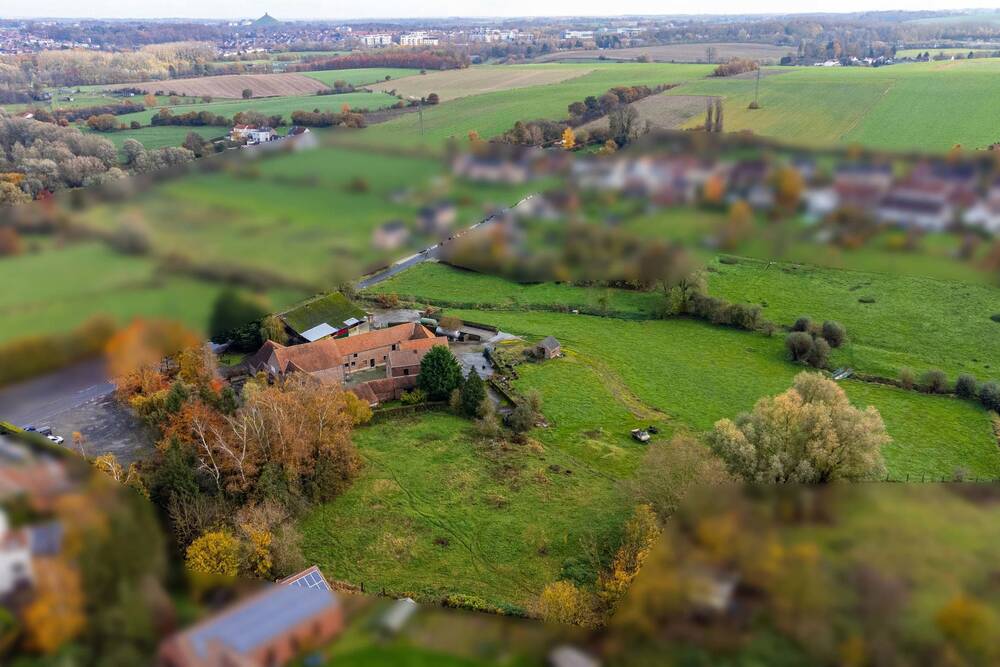 Bungalow à vendre à Ophain-Bois-Seigneur-Isaac 1421 0.00€ 3 chambres 1127.00m² - Annonce 22634
