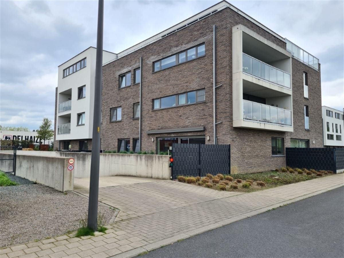 Parking & garage te  koop in Merchtem 1785 27000.00€  slaapkamers m² - Zoekertje 1212985