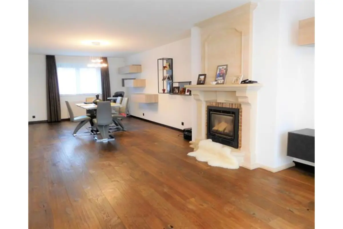 Huis te  koop in Strombeek-Bever 1853 580000.00€ 4 slaapkamers 270.00m² - Zoekertje 24047