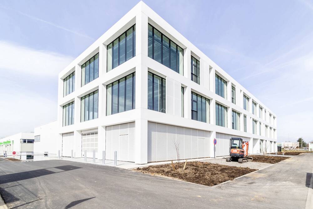 Commerce à louer à Nivelles 1400 6000.00€ chambres 468.00m² - Annonce 25616