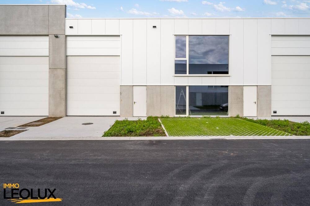 Commerce à louer à Grand-Bigard 1702 1700.00€ chambres m² - Annonce 26786