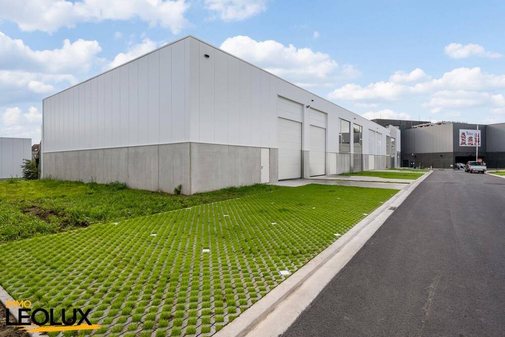 Commerce à louer à Grand-Bigard 1702 2500.00€ chambres m² - Annonce 30784