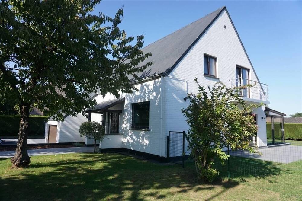 Villa te  huur in Sterrebeek 1933 2400.00€ 4 slaapkamers 240.00m² - Zoekertje 1357388