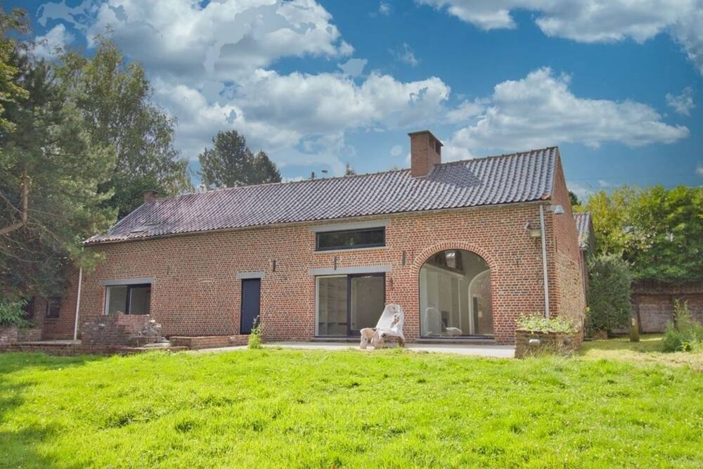 Villa te  koop in Louvain-la-Neuve 1348 895000.00€ 5 slaapkamers 310.00m² - Zoekertje 1375385