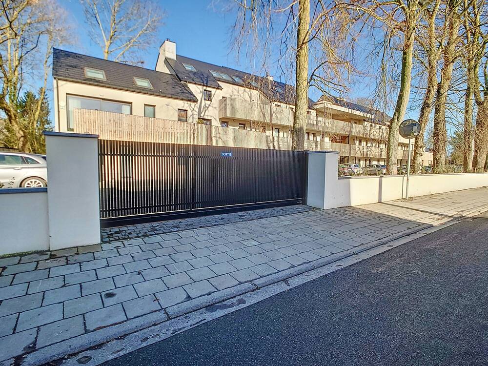 Duplex te  koop in Genepiën 1470 590000.00€ 4 slaapkamers 226.00m² - Zoekertje 1376659