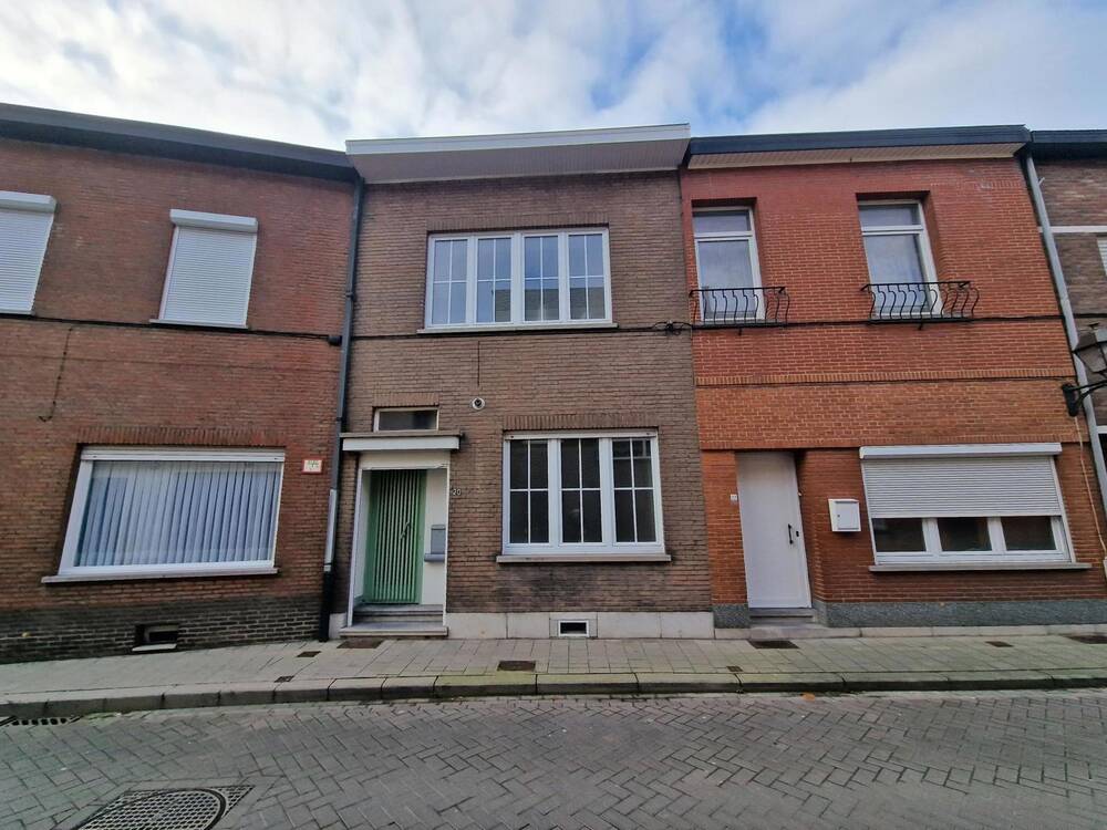 Huis te  koop in Tienen 3300 265000.00€ 3 slaapkamers 140.00m² - Zoekertje 1375813