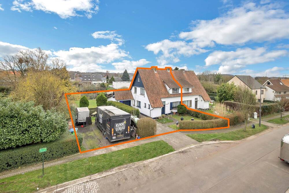 Huis te  koop in Groot-Bijgaarden 1702 499000.00€ 5 slaapkamers 152.00m² - Zoekertje 1291575