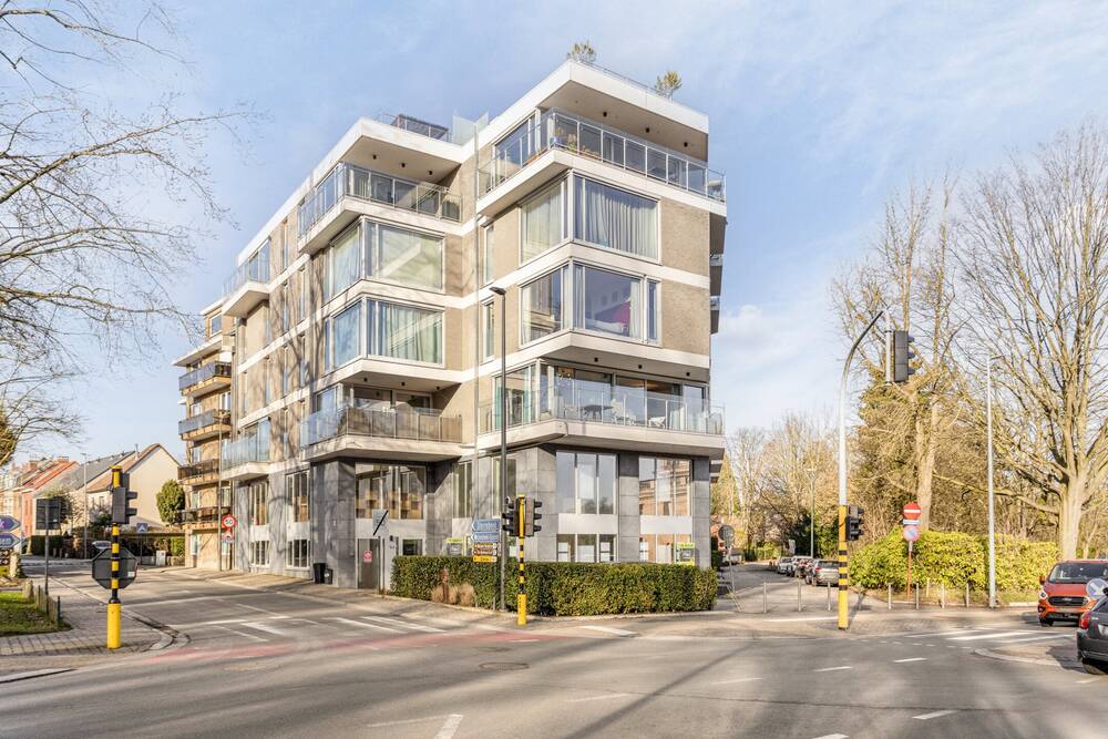 Appartement te  koop in Wezembeek-Oppem 1970 949000.00€ 3 slaapkamers 180.00m² - Zoekertje 1291287